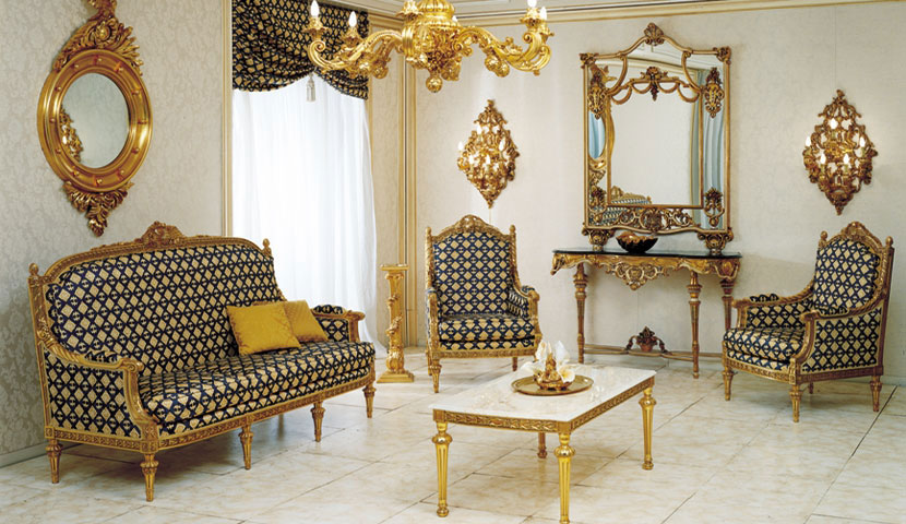 Altın klasik mobilya