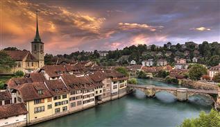 مونترو، شهری با مناظر زیبای آلپ در سوئیس