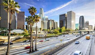 مدينتي لوس أنجلوس في كاليفورنيا في الولايات المتحدة