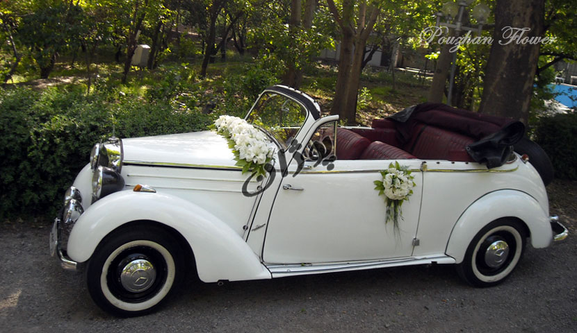 تزئین گل ماشین عروس کلاسیک