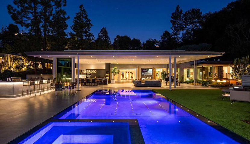 Beverly Hills'deki Modern Ev