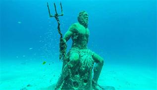 عجیب ترین موزه جهان در زیر آب