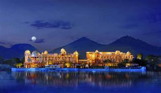 هتل قصر تاج دریاچه هندوستان