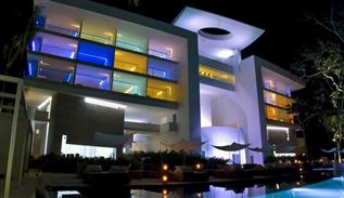 هتل مدرن آکاپولکو در اقیانوس آرام مکزیک
