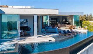Jetliner luxe villa in Beverly Hills