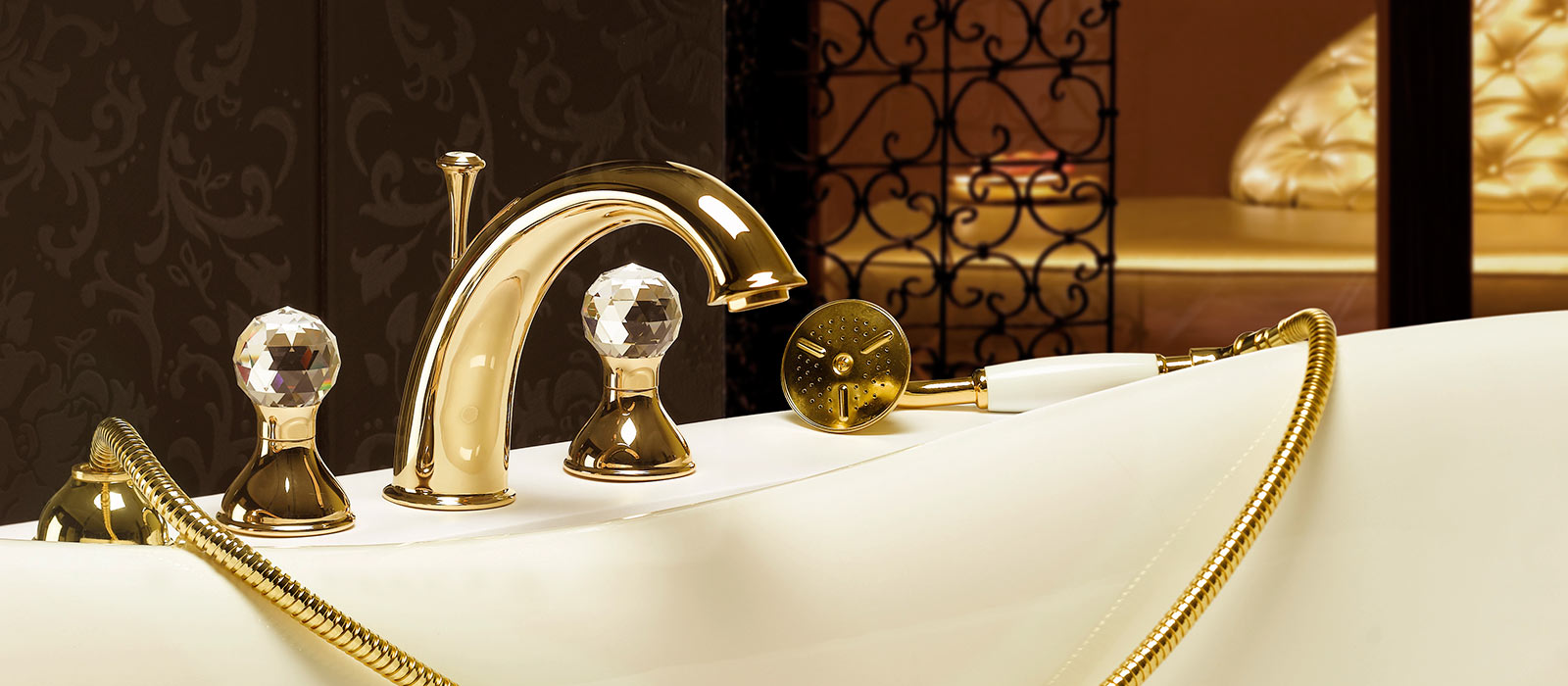 Luxe Sanitary Valves