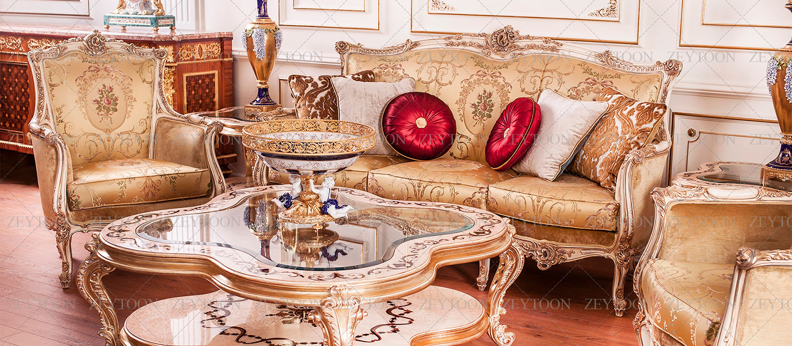 Luxe classic furniture